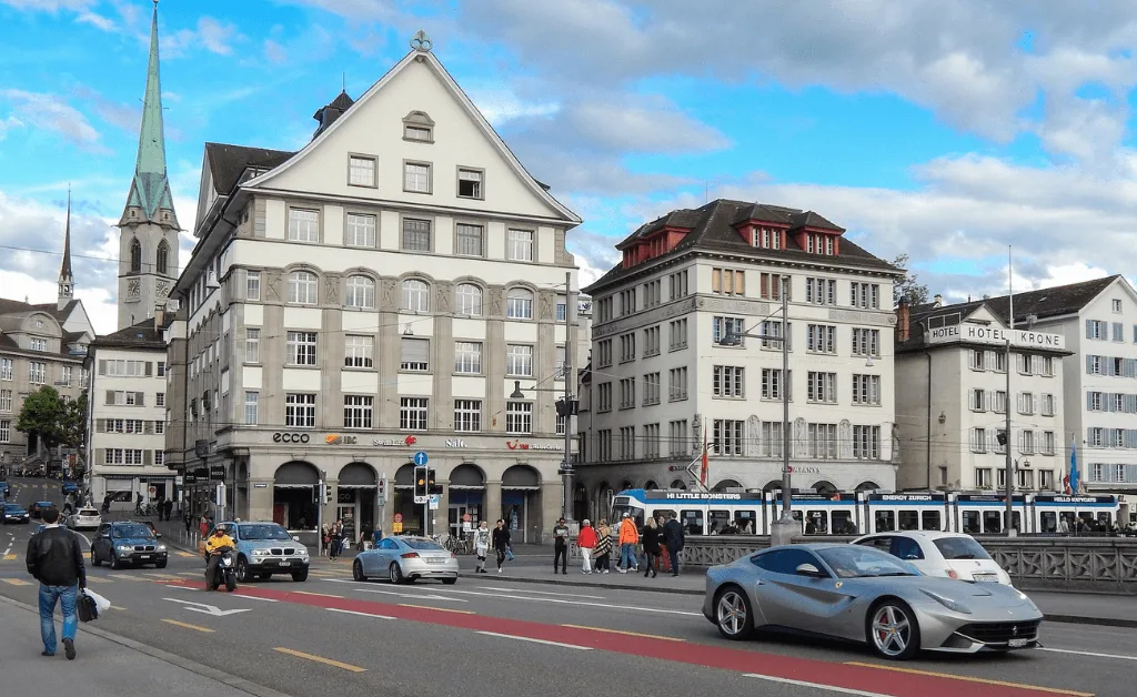 Limmatquai zurich cityscape and cars